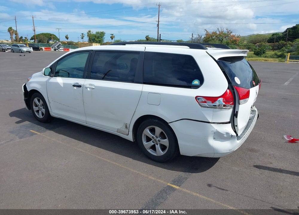 2011 TOYOTA SIENNA LE V6/LE V6 AUTO ACCESS SEAT VIN: 5TDKK3DC2BS171115