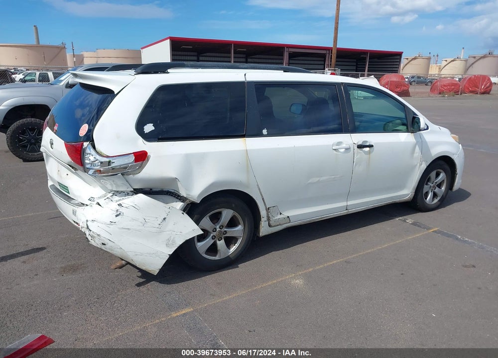 2011 TOYOTA SIENNA LE V6/LE V6 AUTO ACCESS SEAT VIN: 5TDKK3DC2BS171115