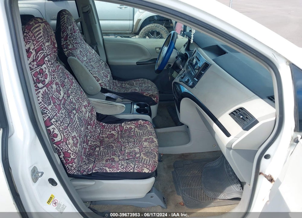 2011 TOYOTA SIENNA LE V6/LE V6 AUTO ACCESS SEAT VIN: 5TDKK3DC2BS171115