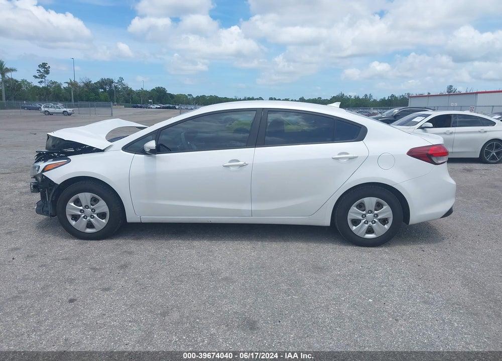 2017 KIA FORTE LX VIN: 3KPFL4A71HE149122