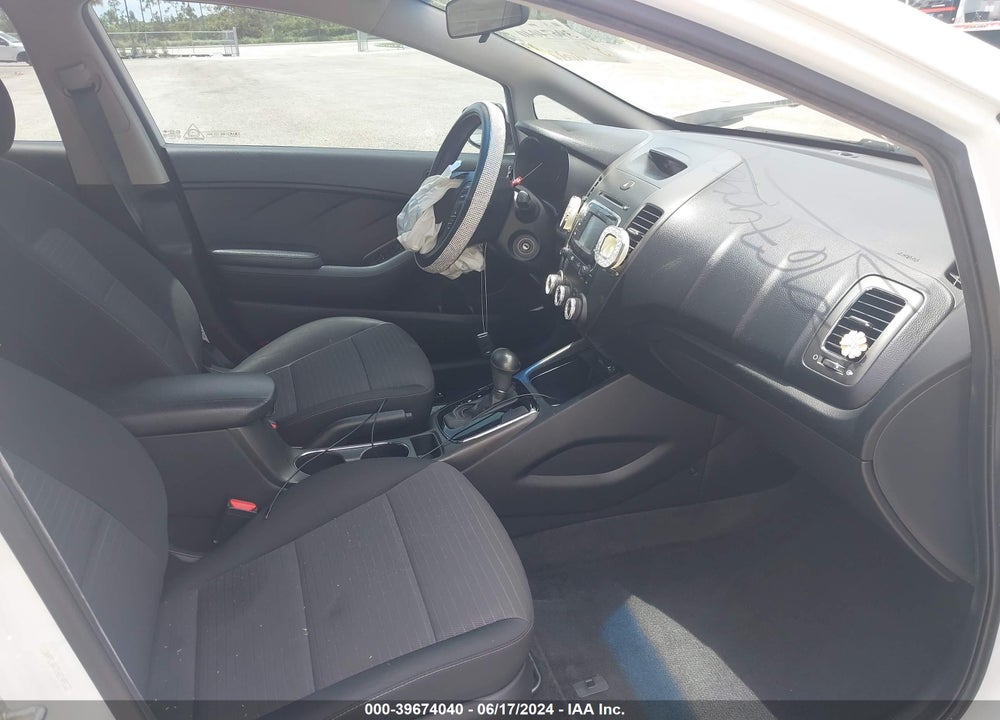 2017 KIA FORTE LX VIN: 3KPFL4A71HE149122