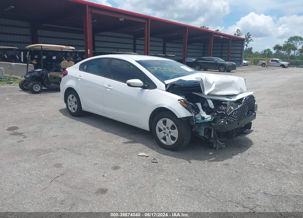 2017 KIA FORTE LX VIN: 3KPFL4A71HE149122