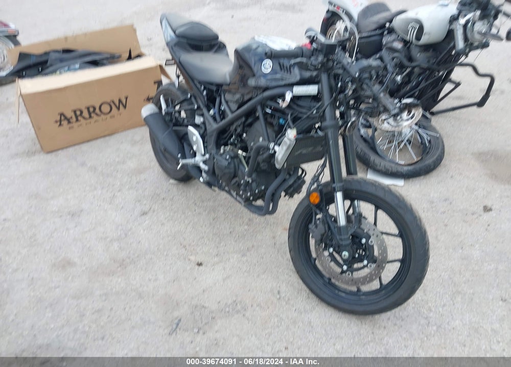 2023 YAMAHA YZFR3 A VIN: MH3RH18Y3PK013602