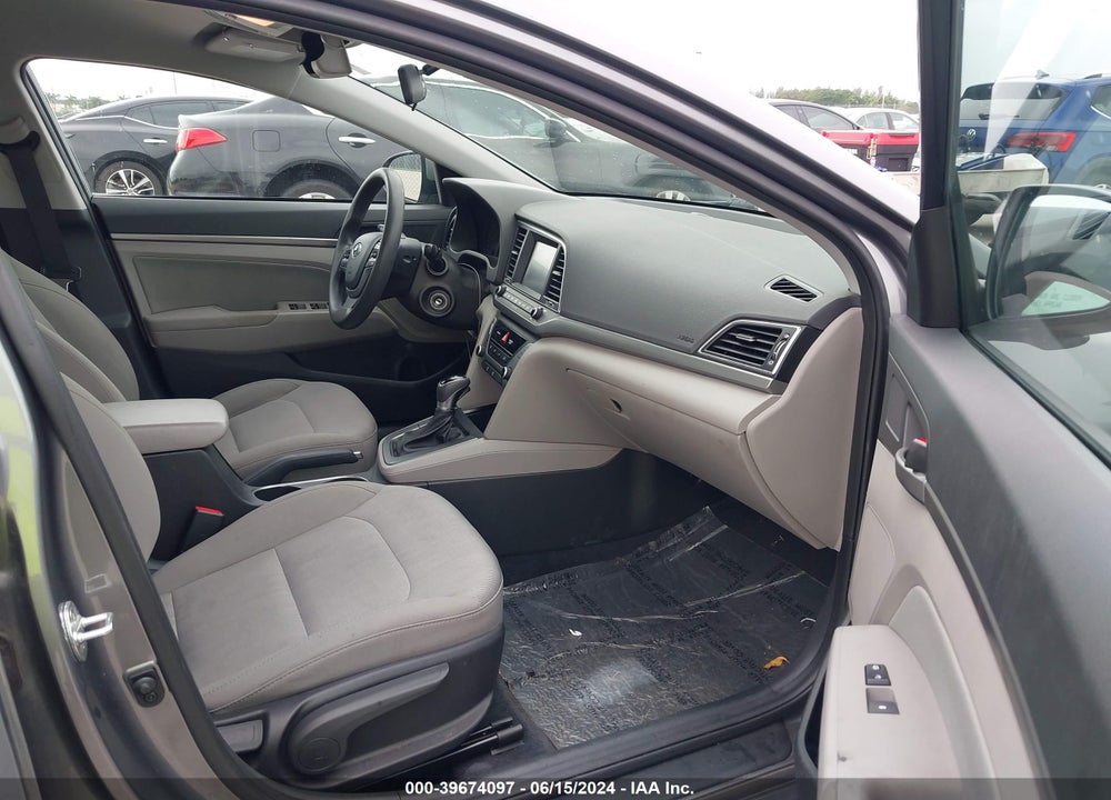 2018 HYUNDAI ELANTRA SEL VIN: 5NPD84LF1JH307909