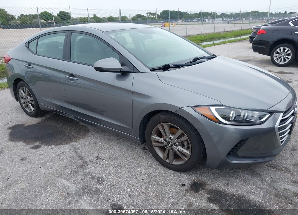 2018 HYUNDAI ELANTRA SEL VIN: 5NPD84LF1JH307909