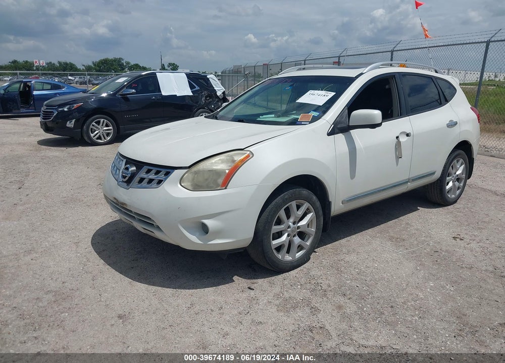 2013 NISSAN ROGUE SV W/SL PKG VIN: JN8AS5MT6DW519528