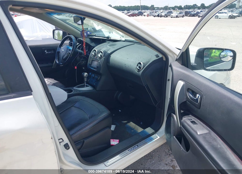 2013 NISSAN ROGUE SV W/SL PKG VIN: JN8AS5MT6DW519528