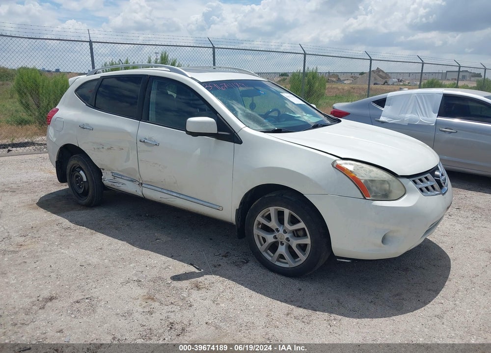 2013 NISSAN ROGUE SV W/SL PKG VIN: JN8AS5MT6DW519528