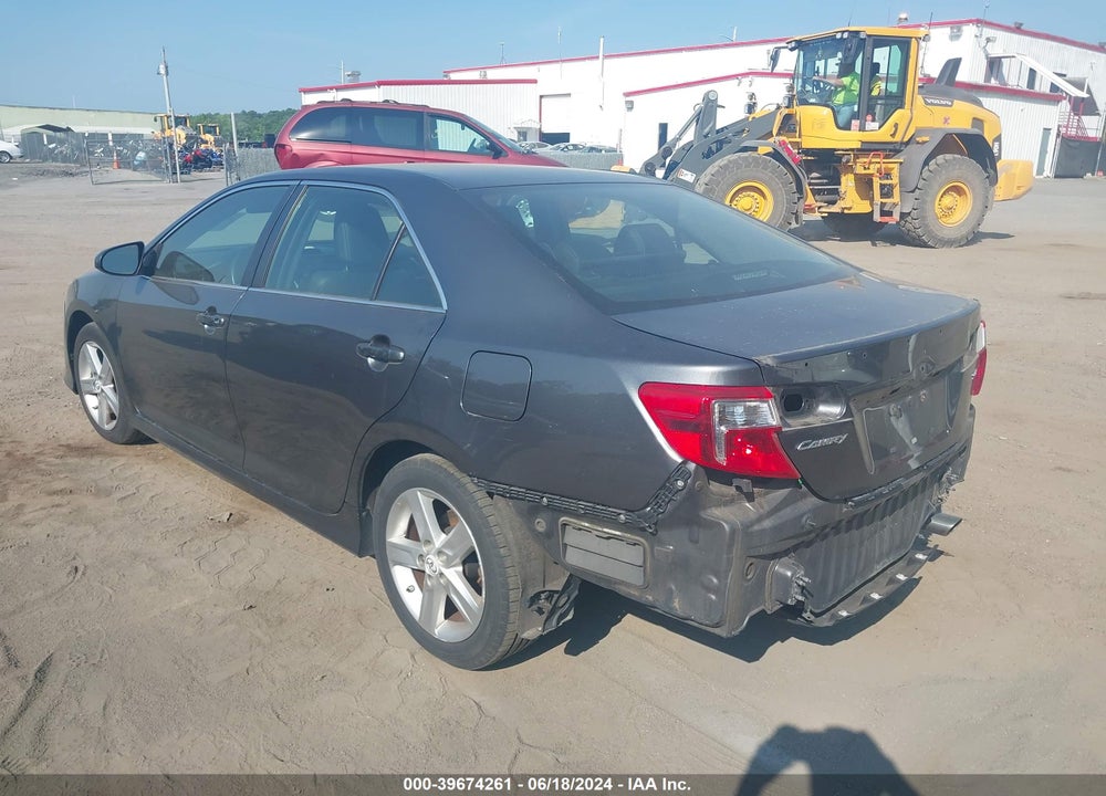 2013 TOYOTA CAMRY SE VIN: 4T1BF1FK1DU216052