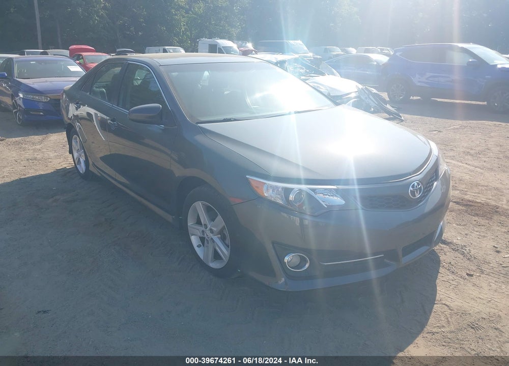 2013 TOYOTA CAMRY SE VIN: 4T1BF1FK1DU216052