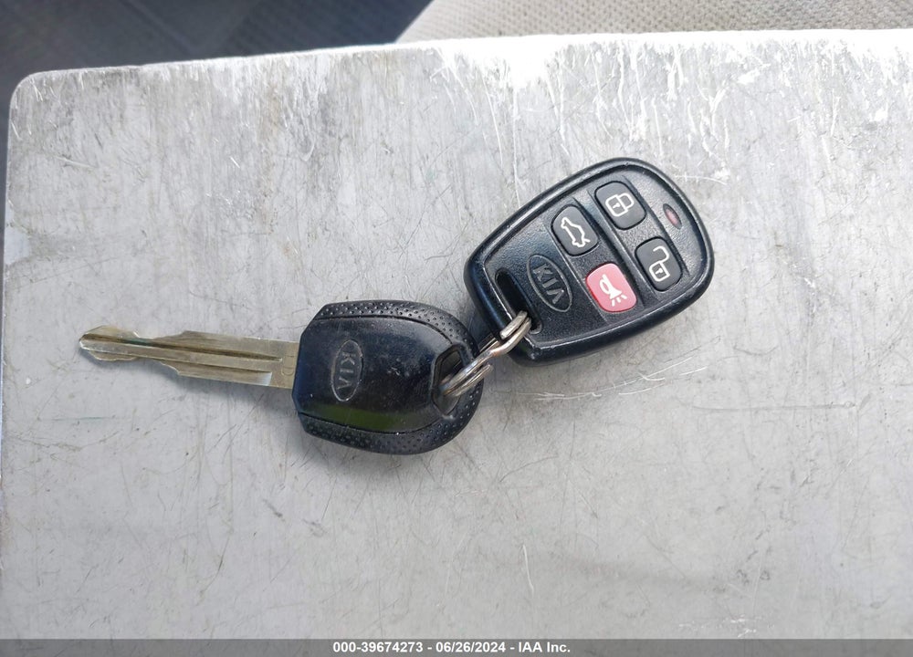 2006 KIA SPECTRA EX/LX/SX VIN: KNAFE121165367800