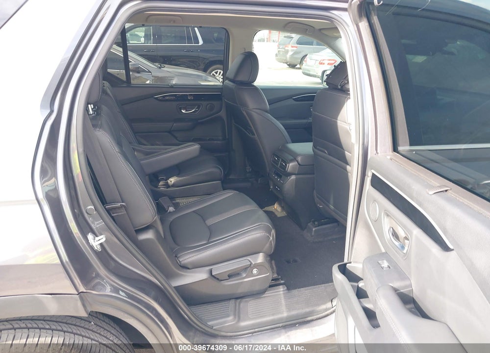 2024 HONDA PILOT 2WD EX-L 7 PASSENGER VIN: 5FNYG2H57RB009450