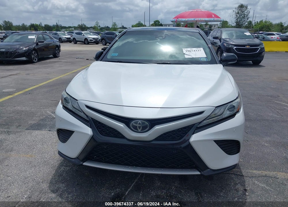 2018 TOYOTA CAMRY XSE VIN: 4T1B61HKXJU155437