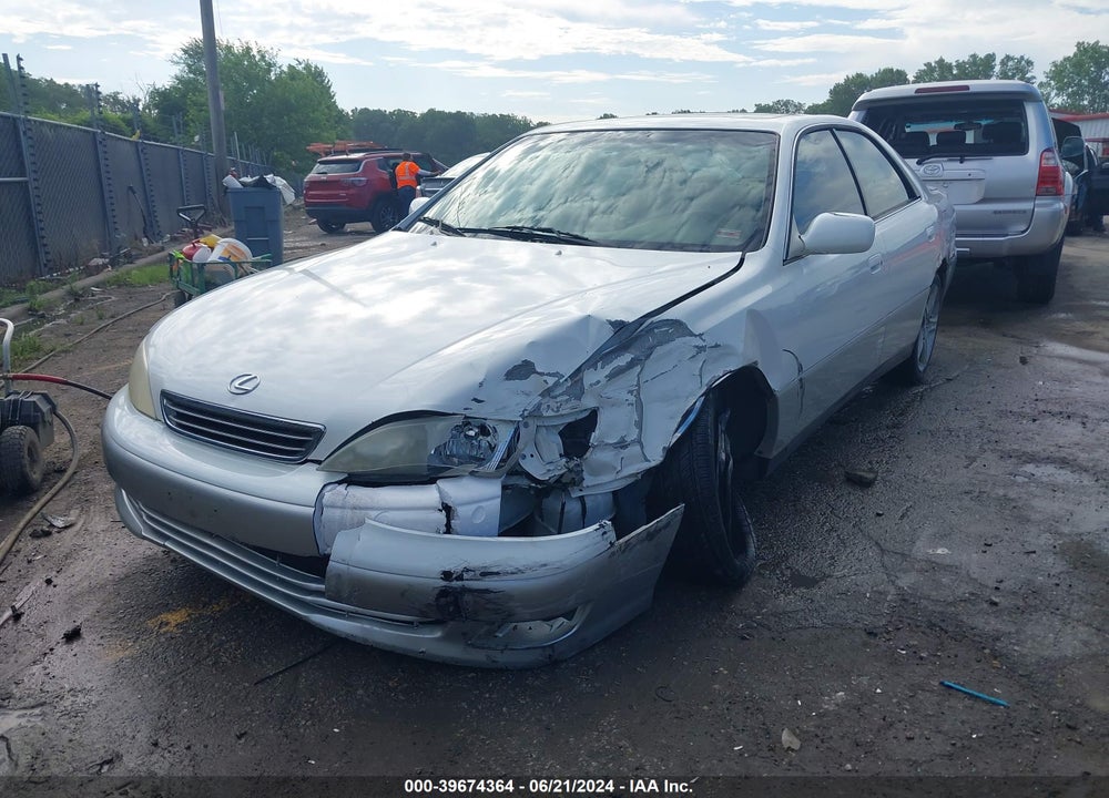 2001 LEXUS ES 300 VIN: JT8BF28G910340350