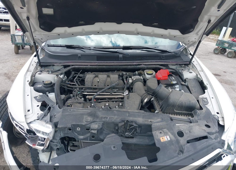2018 FORD TAURUS SEL VIN: 1FAHP2E84JG134808