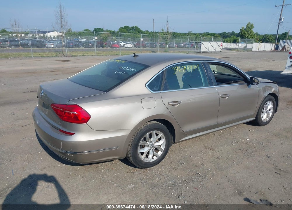 2016 VOLKSWAGEN PASSAT 1.8T S VIN: 1VWAT7A32GC022035