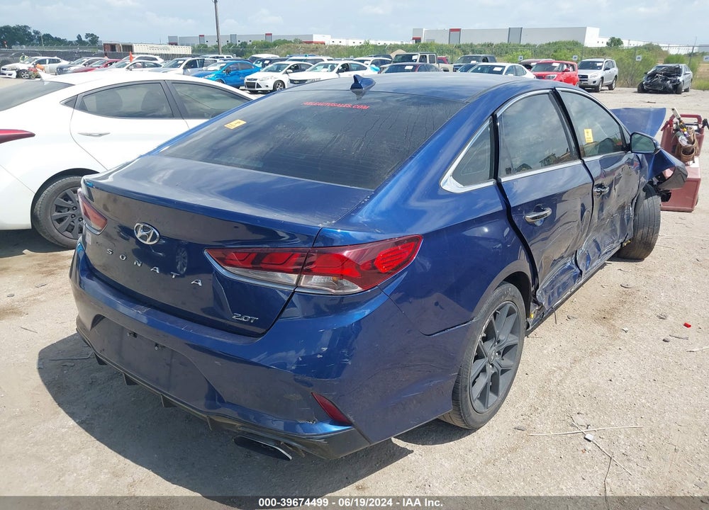 2018 HYUNDAI SONATA SPORT 2.0T VIN: 5NPE34AB3JH642589
