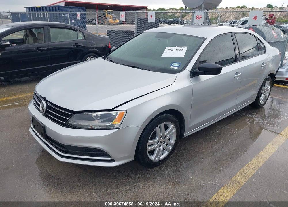 2015 VOLKSWAGEN JETTA 2.0L S VIN: 3VW2K7AJ0FM232992
