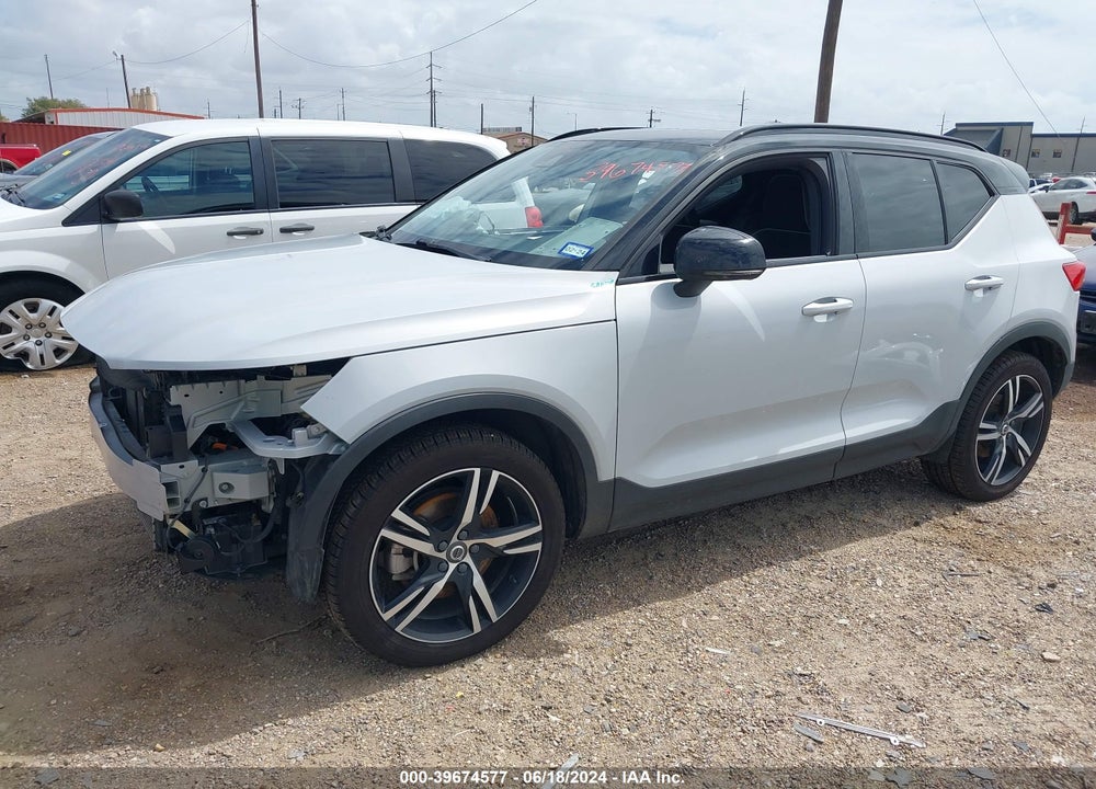 2020 VOLVO XC40 T5 R-DESIGN VIN: YV4162UM2L2219219