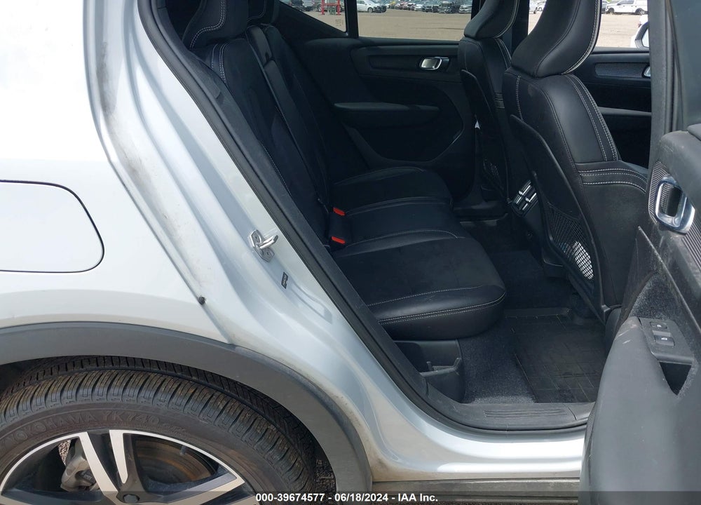 2020 VOLVO XC40 T5 R-DESIGN VIN: YV4162UM2L2219219