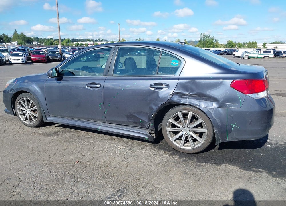 2014 SUBARU LEGACY 2.5 I SPORT VIN: 4S3BMBH6XE3016309