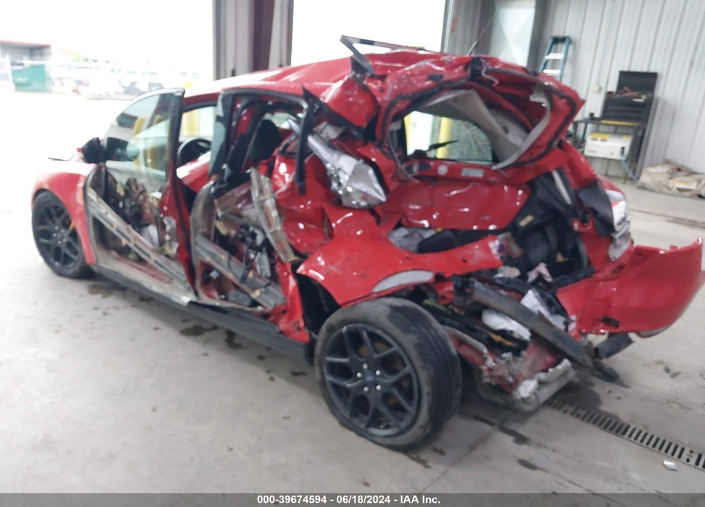2016 FORD FOCUS VIN: 1FADP3K28GL311624