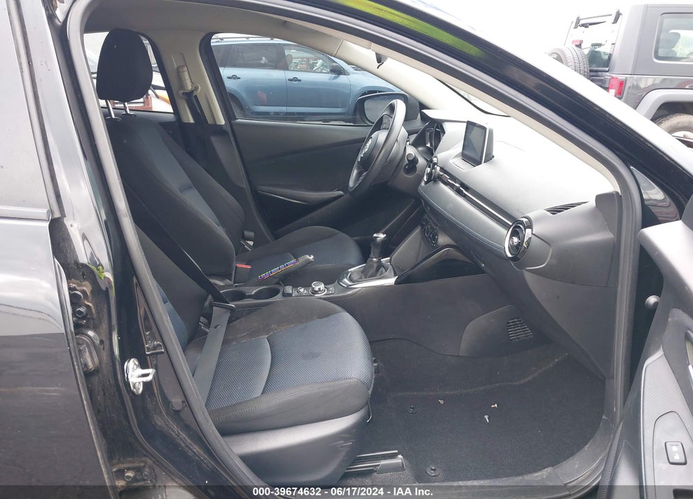 2017 TOYOTA YARIS IA VIN: 3MYDLBYV9HY176584