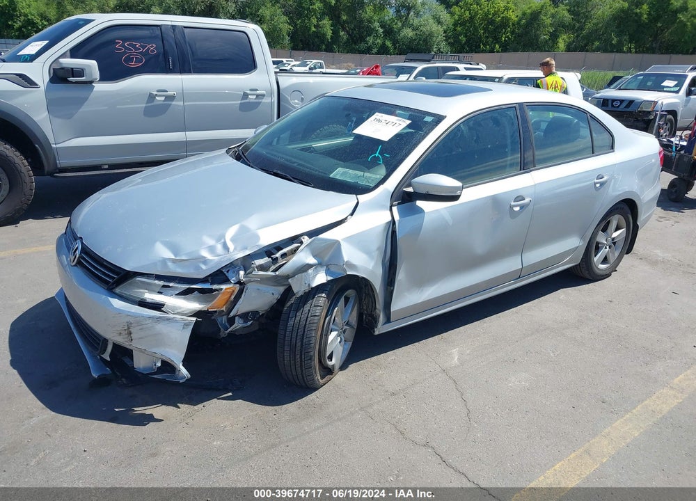 2011 VOLKSWAGEN JETTA 2.0L TDI VIN: 3VWLL7AJ4BM125195