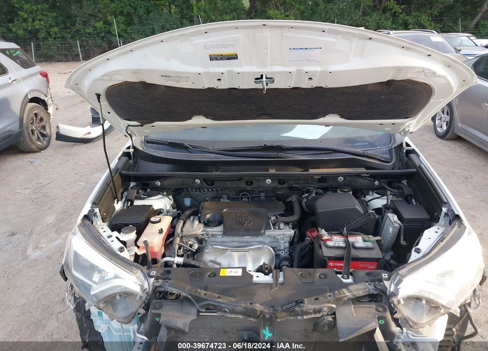 2018 TOYOTA RAV4 SE VIN: JTMJFREV3JJ183790