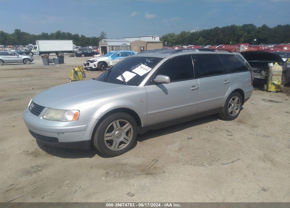 2001 VOLKSWAGEN PASSAT GLX VIN: WVWJH63B31E033351