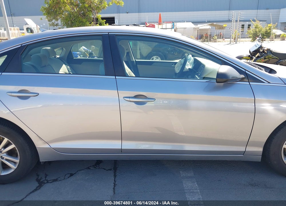2015 HYUNDAI SONATA SE VIN: 5NPE24AF2FH146647