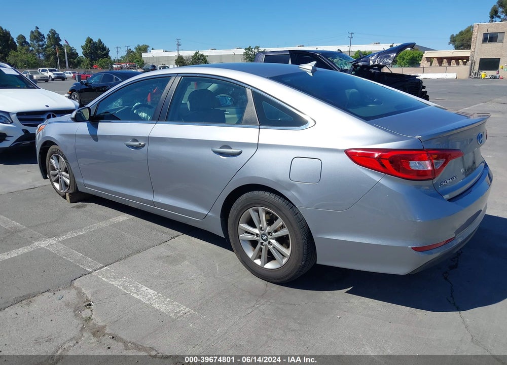 2015 HYUNDAI SONATA SE VIN: 5NPE24AF2FH146647