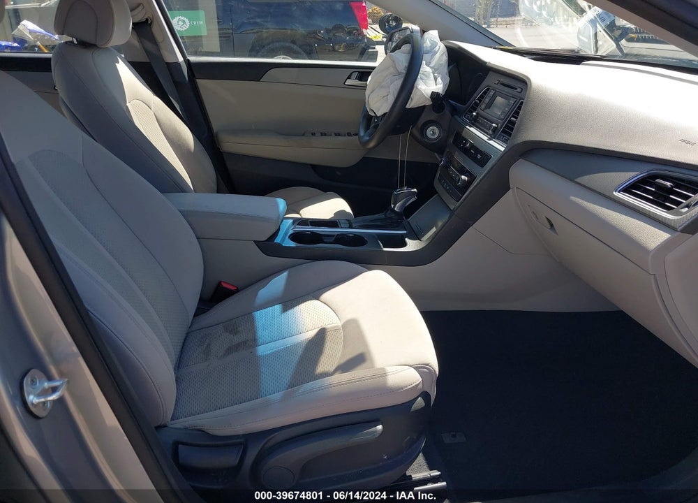 2015 HYUNDAI SONATA SE VIN: 5NPE24AF2FH146647