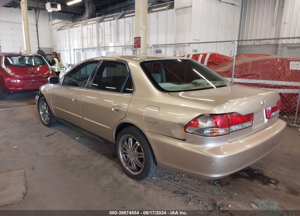 2001 HONDA ACCORD 2.3 LX VIN: JHMCG56451C022784