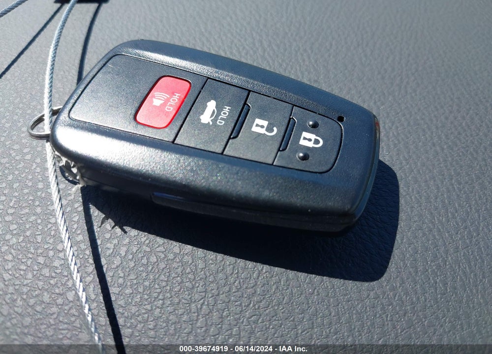 2022 TOYOTA CAMRY LE HYBRID VIN: 4T1C31AK8NU039005