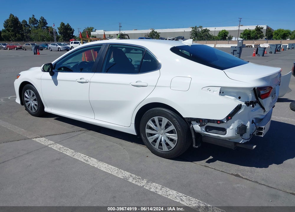 2022 TOYOTA CAMRY LE HYBRID VIN: 4T1C31AK8NU039005