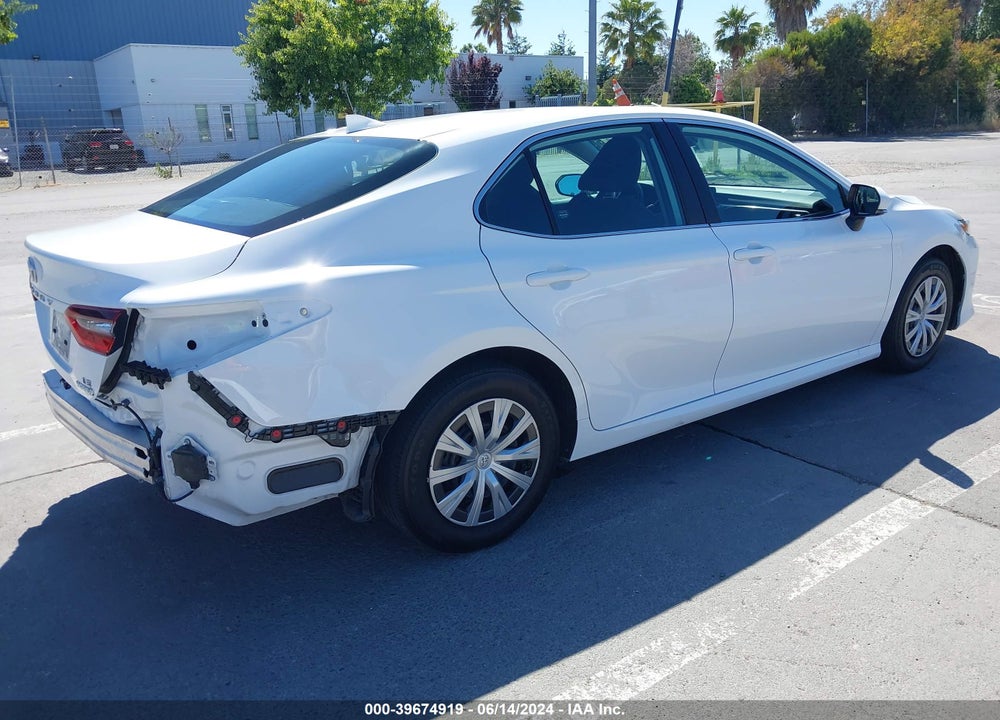 2022 TOYOTA CAMRY LE HYBRID VIN: 4T1C31AK8NU039005
