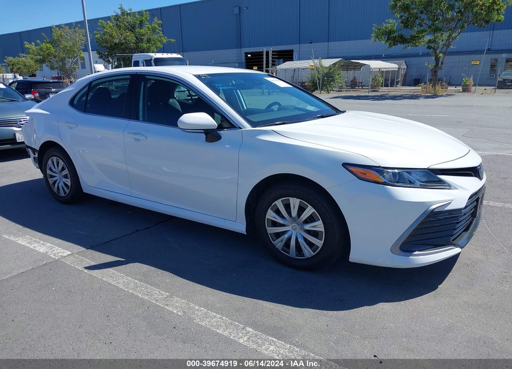 2022 TOYOTA CAMRY LE HYBRID VIN: 4T1C31AK8NU039005