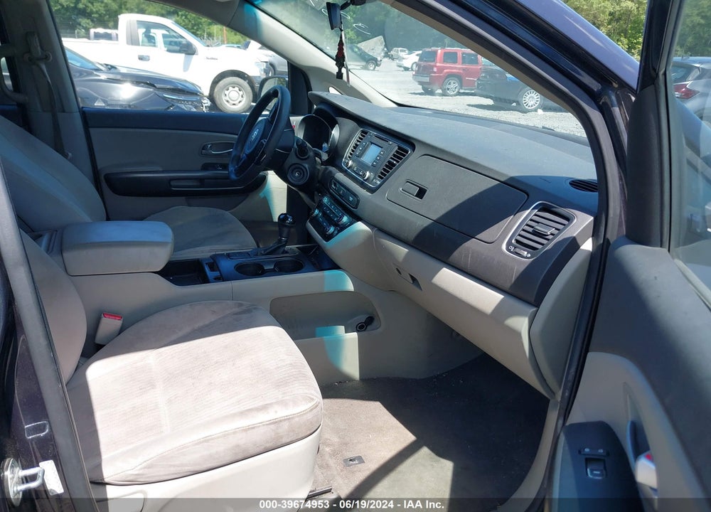 2016 KIA SEDONA LX VIN: KNDMB5C19G6106368