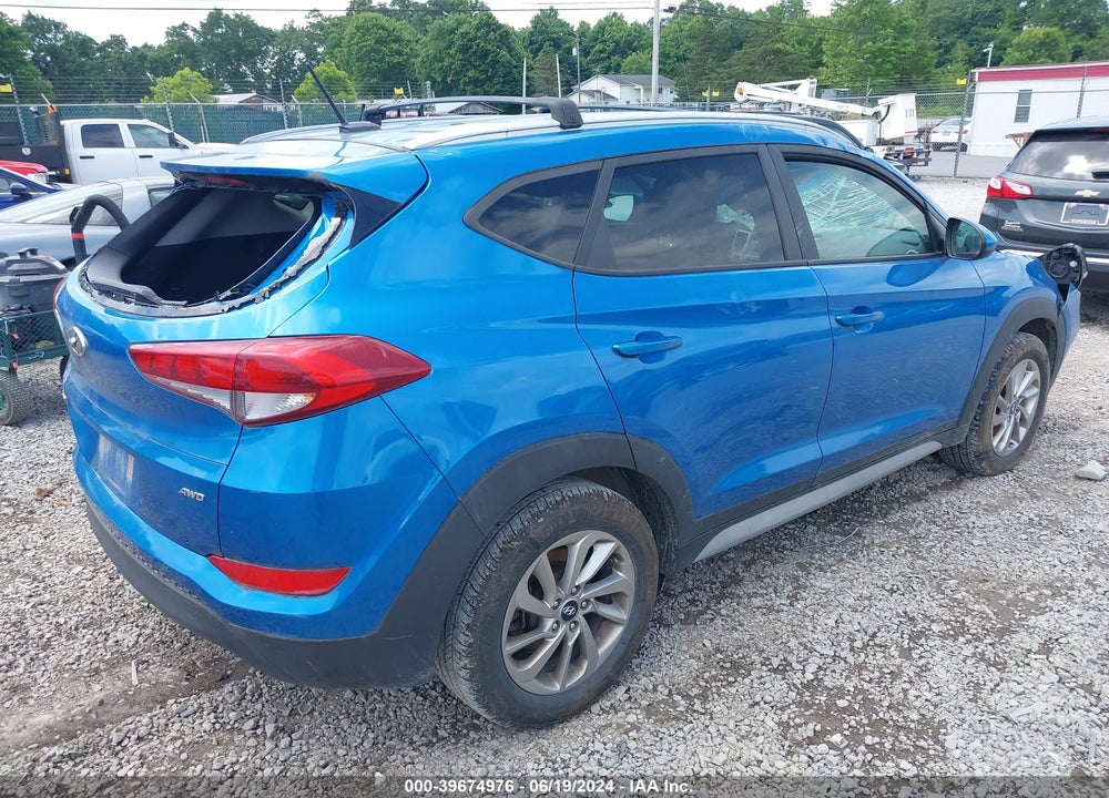 2017 HYUNDAI TUCSON SE VIN: KM8J3CA48HU455709