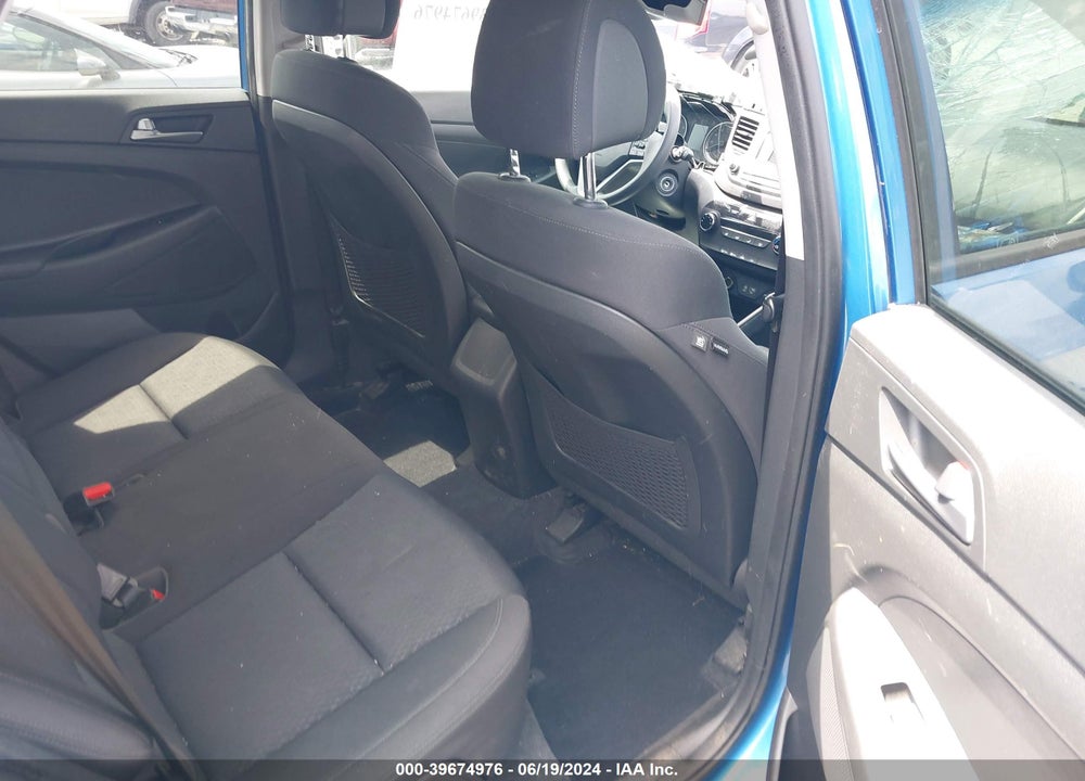 2017 HYUNDAI TUCSON SE VIN: KM8J3CA48HU455709