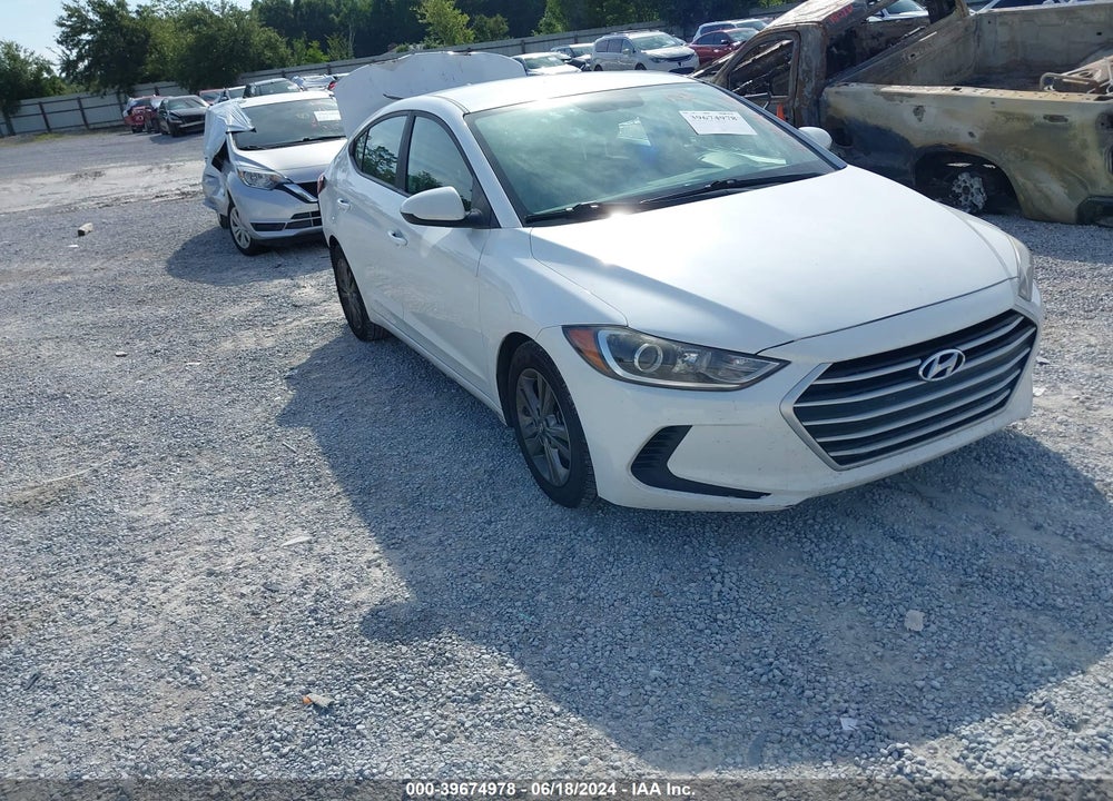 2018 HYUNDAI ELANTRA SEL VIN: 5NPD84LF4JH320315