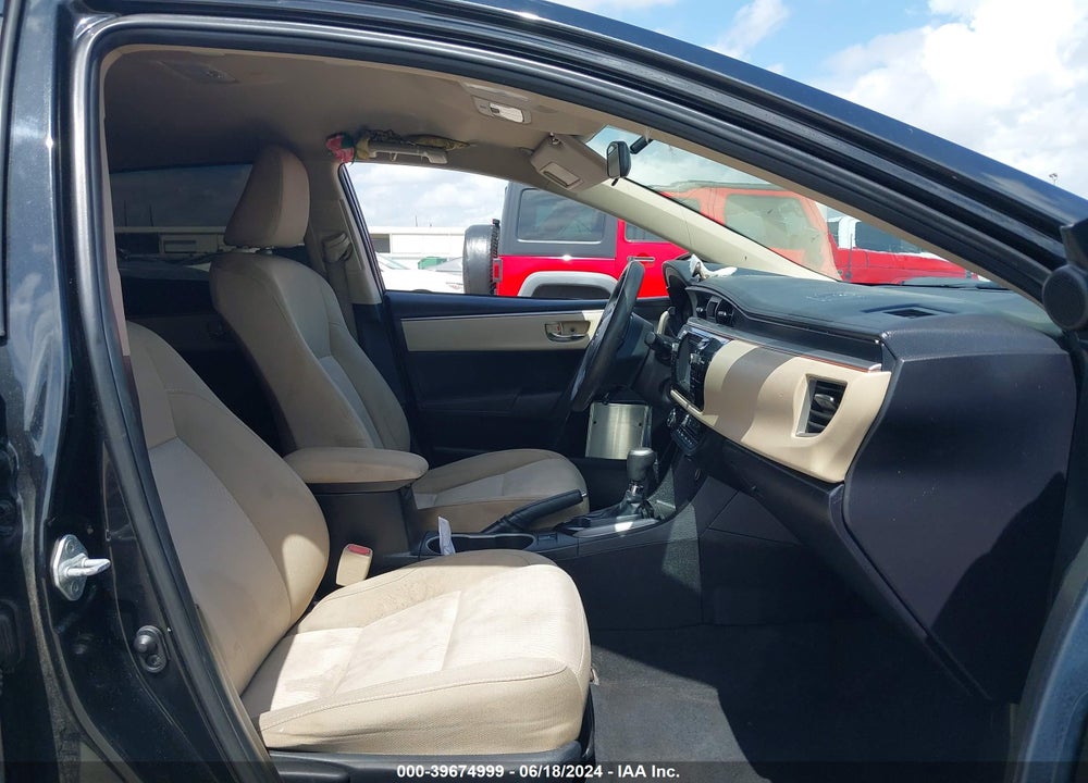 2015 TOYOTA COROLLA LE VIN: 5YFBURHE2FP240182