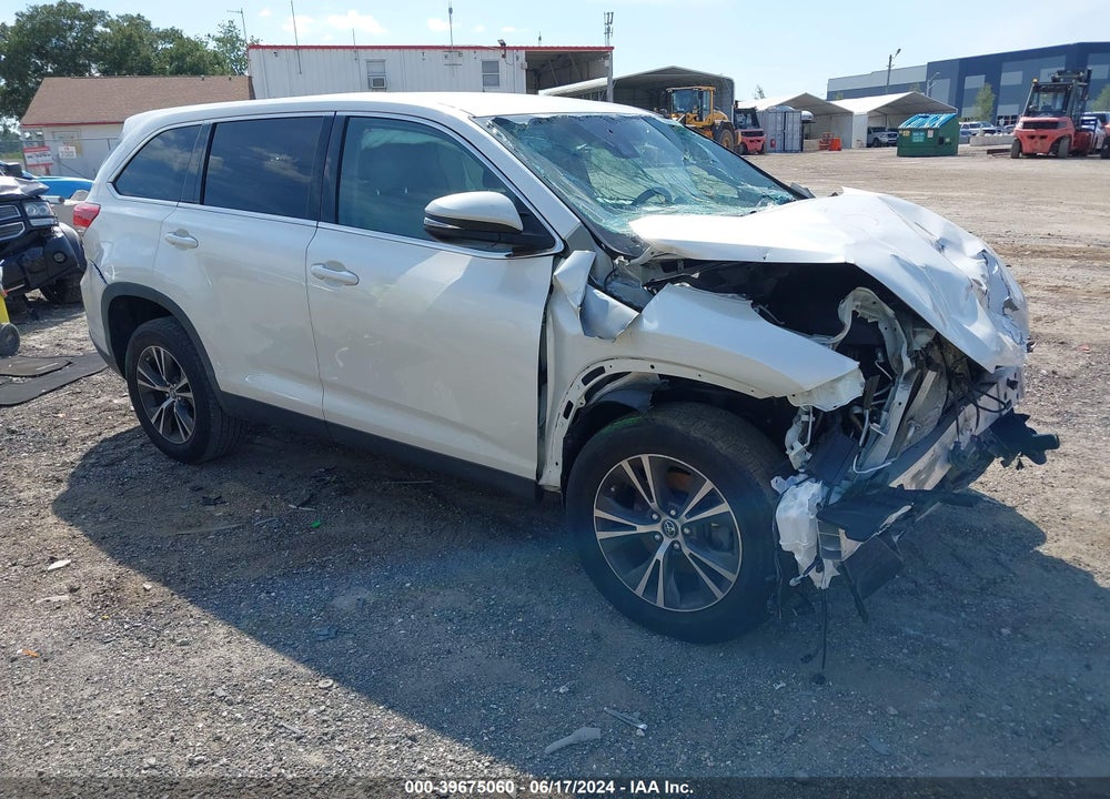 2019 TOYOTA HIGHLANDER LE VIN: 5TDZZRFH4KS335180