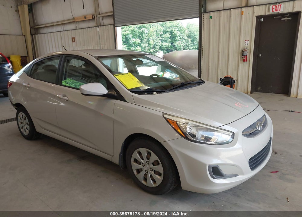 2016 HYUNDAI ACCENT SE VIN: KMHCT4AE2GU049561