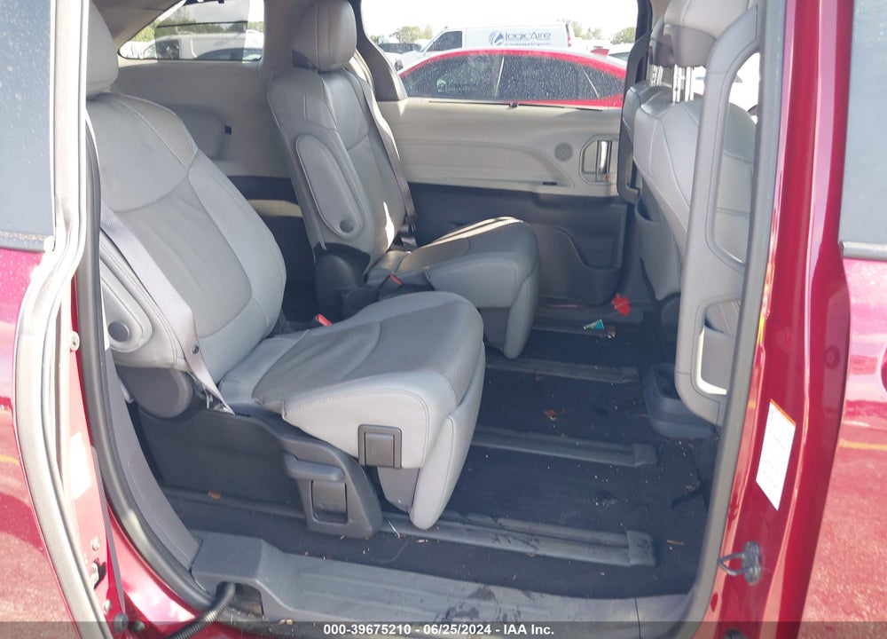 2023 TOYOTA SIENNA LIMITED VIN: 5TDZRKEC1PS169561