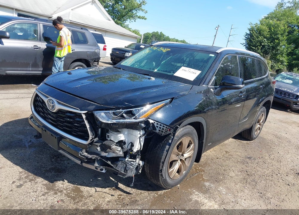 2022 TOYOTA HIGHLANDER HYBRID XLE BRONZE EDITION VIN: 5TDABRCH7NS540275