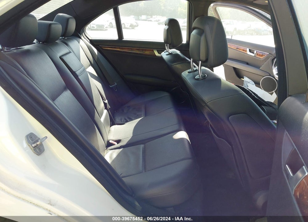2012 MERCEDES-BENZ C 250 LUXURY/SPORT VIN: WDDGF4HB5CA636556