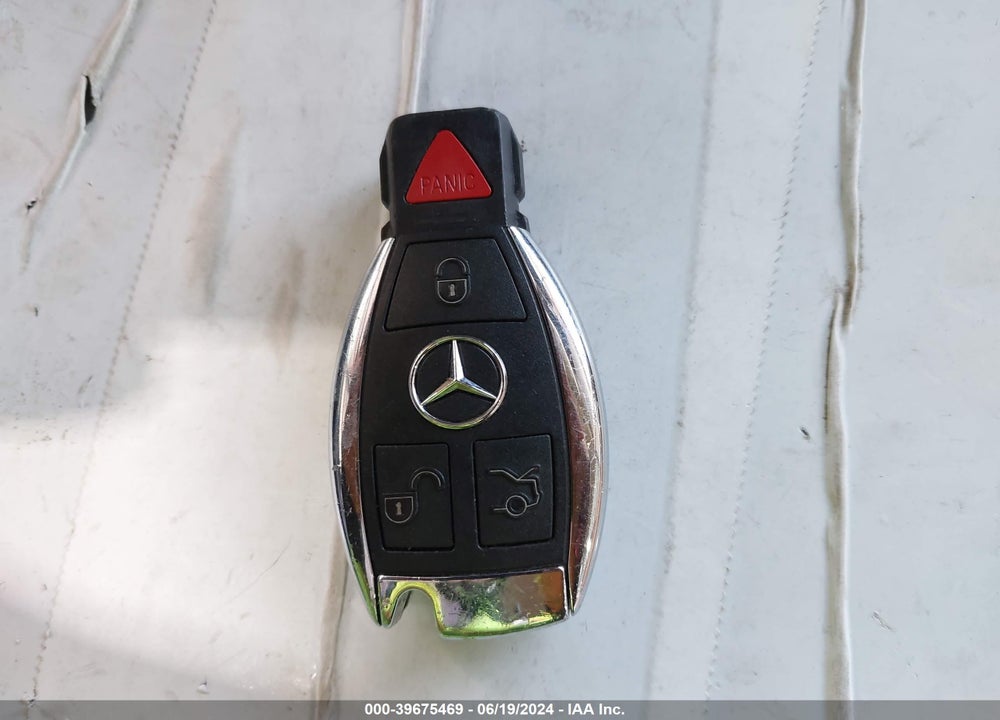 1999 MERCEDES-BENZ E 320 AWD VIN: WDBJF82H9XX016086