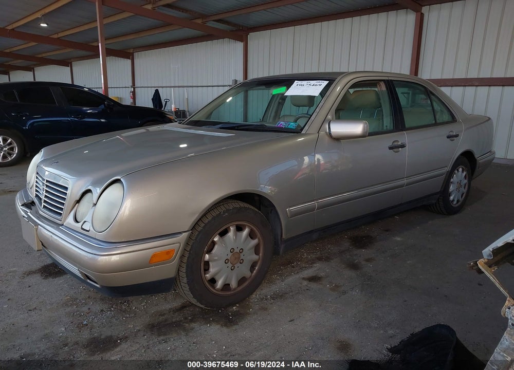 1999 MERCEDES-BENZ E 320 AWD VIN: WDBJF82H9XX016086